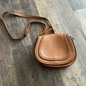 Bass crossbody bag